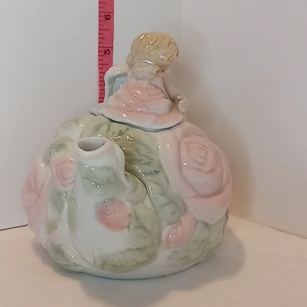 Avon vintage angel
